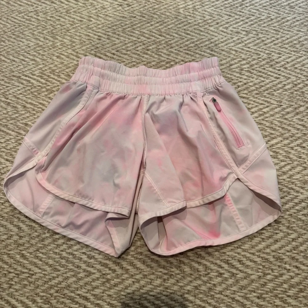 Lululemon athletica pink and white track that shorts | size 4